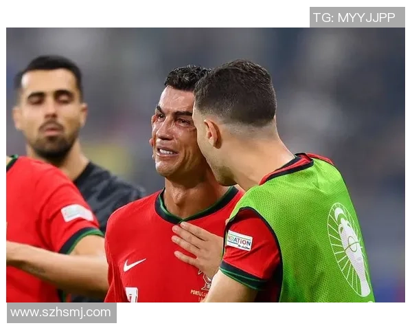 踢足球极具凶狠风格的球星盘点:这些硬汉球员如何在赛场上留下深刻印象 踢足球极具凶狠风格的球星盘点:这些硬汉球员如何在赛场上留下深刻印象